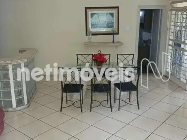 Casa / Sobrado para Venda em Belo Horizonte/MG Nova Floresta 6 Quartos
