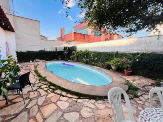 Casa / Sobrado para Venda em Belo Horizonte/MG Ouro Preto 3 Quartos