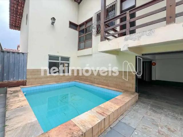 Casa / Sobrado para Venda em Belo Horizonte/MG Ouro Preto 4 Quartos