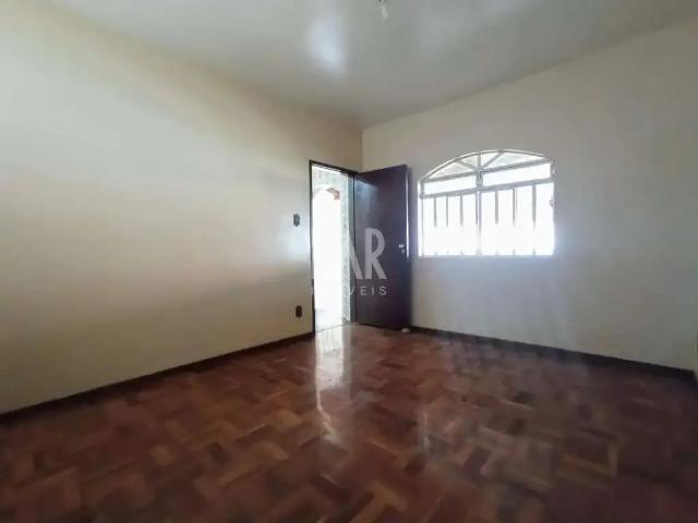 Casa / Sobrado para Venda em Belo Horizonte/MG Ouro Preto 4 Quartos