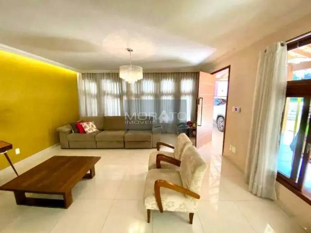Casa / Sobrado para Venda em Belo Horizonte/MG Ouro Preto 4 Quartos