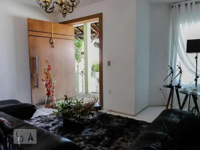 Casa / Sobrado para Venda em Belo Horizonte/MG Ouro Preto 4 Quartos