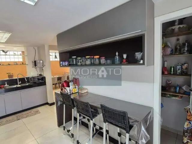 Casa / Sobrado para Venda em Belo Horizonte/MG Ouro Preto 5 Quartos
