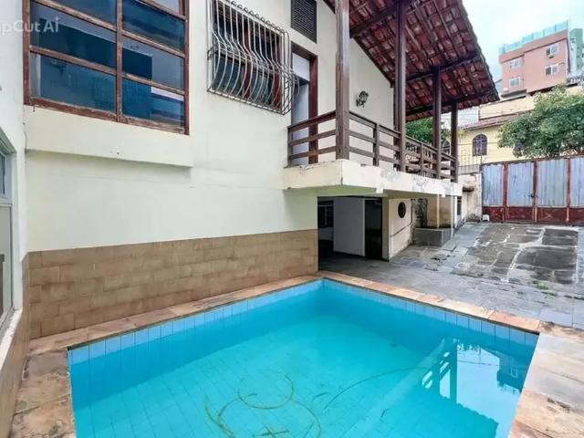 Casa / Sobrado para Venda em Belo Horizonte/MG Ouro Preto 5 Quartos