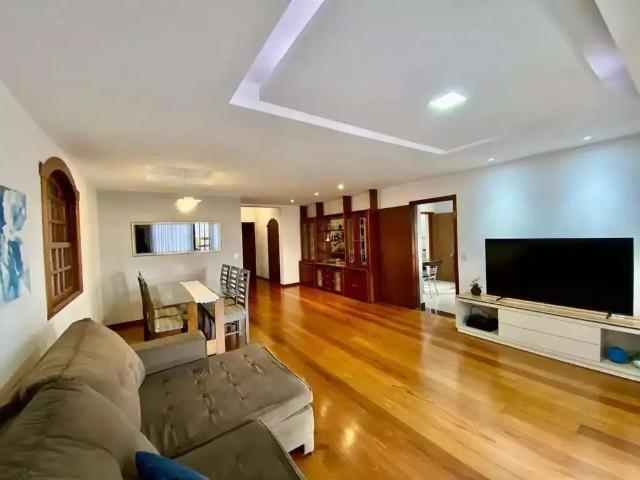 Casa / Sobrado para Venda em Belo Horizonte/MG Ouro Preto 5 Quartos