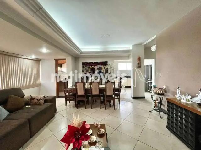 Casa / Sobrado para Venda em Belo Horizonte/MG Ouro Preto 5 Quartos