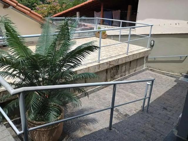 Casa / Sobrado para Venda em Belo Horizonte/MG Aarão Reis 2 Quartos