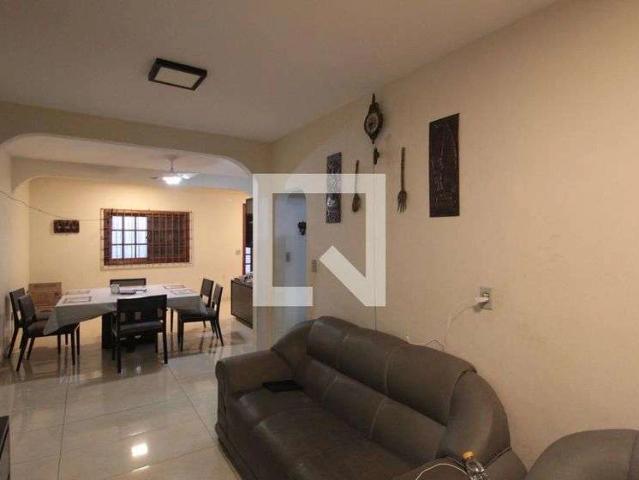Casa / Sobrado para Venda em Belo Horizonte/MG Alípio de Melo 3 Quartos