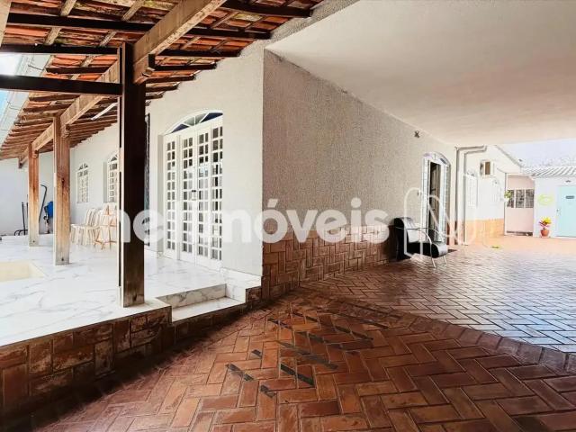 Casa / Sobrado para Venda em Belo Horizonte/MG Alípio de Melo 3 Quartos