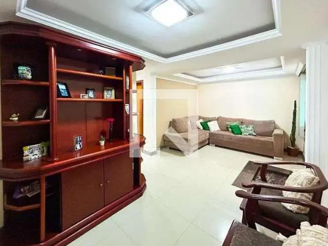 Casa / Sobrado para Venda em Belo Horizonte/MG Alípio de Melo 5 Quartos