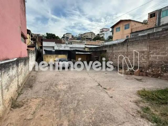 Casa / Sobrado para Venda em Belo Horizonte/MG Alto Caiçaras 4 Quartos