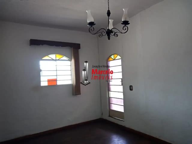 Casa / Sobrado para Venda em Belo Horizonte/MG Alto Caiçaras 5 Quartos