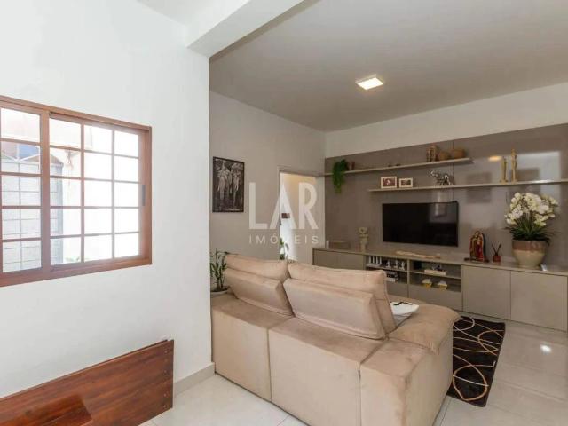 Casa / Sobrado para Venda em Belo Horizonte/MG Alto Barroca 6 Quartos