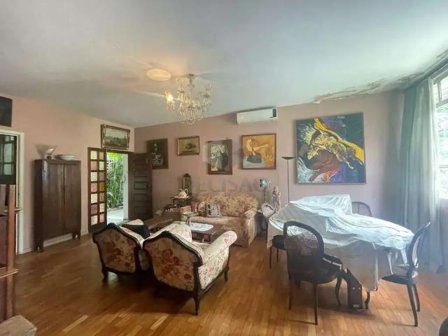 Casa / Sobrado para Venda em Belo Horizonte/MG Anchieta 5 Quartos