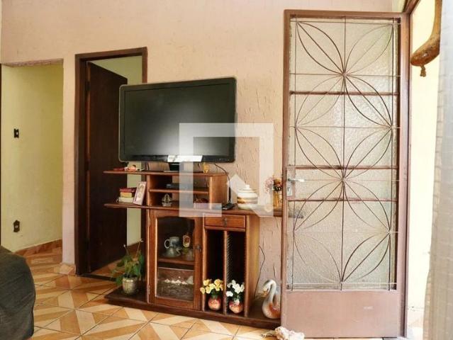 Casa / Sobrado para Venda em Belo Horizonte/MG Aparecida 8 Quartos