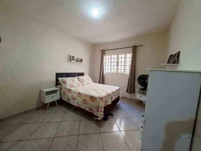 Casa / Sobrado para Venda em Belo Horizonte/MG Araguaia 4 Quartos