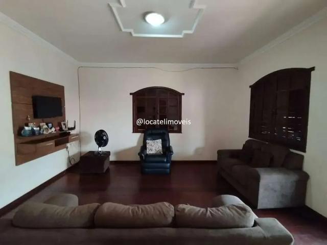 Casa / Sobrado para Venda em Belo Horizonte/MG Araguaia 5 Quartos