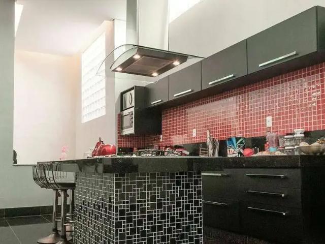 Casa / Sobrado para Venda em Belo Horizonte/MG Buritis 4 Quartos