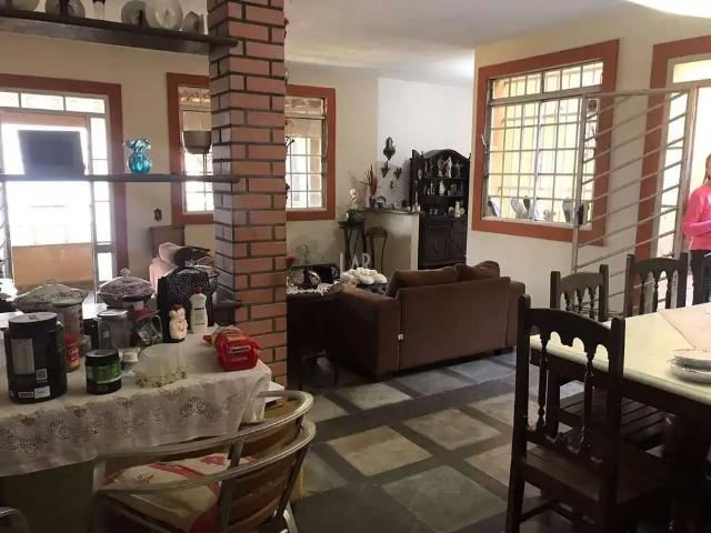 Casa / Sobrado para Venda em Belo Horizonte/MG Buritis 4 Quartos