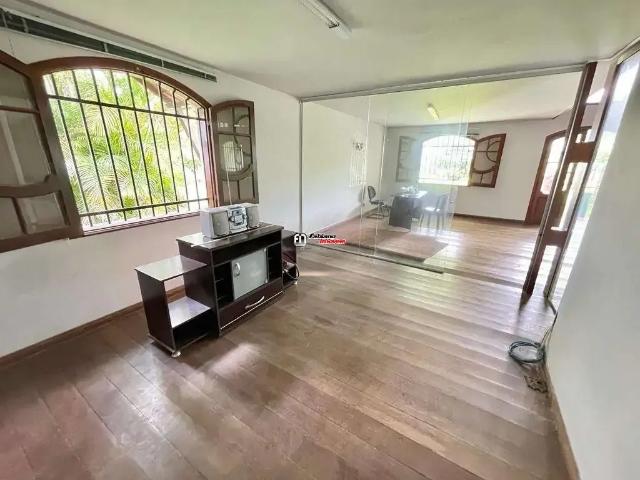 Casa / Sobrado para Venda em Belo Horizonte/MG Bandeirantes 4 Quartos