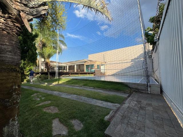 Casa / Sobrado para Venda em Belo Horizonte/MG Bandeirantes 4 Quartos