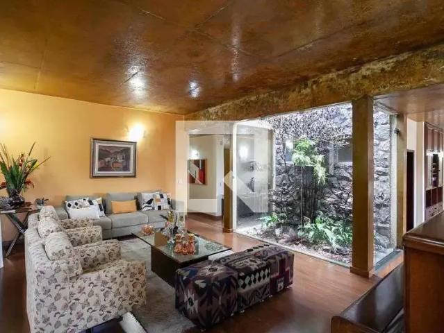Casa / Sobrado para Venda em Belo Horizonte/MG Bandeirantes 4 Quartos