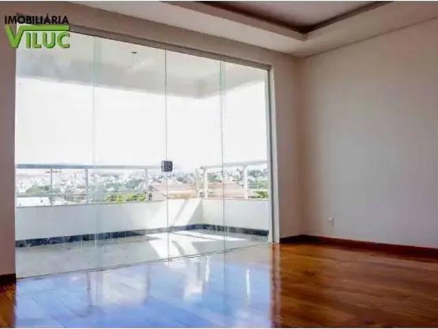 Casa / Sobrado para Venda em Belo Horizonte/MG Bandeirantes 4 Quartos