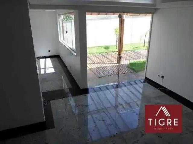 Casa / Sobrado para Venda em Belo Horizonte/MG Bandeirantes 4 Quartos