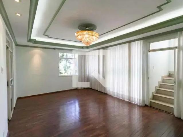 Casa / Sobrado para Venda em Belo Horizonte/MG Bandeirantes 5 Quartos