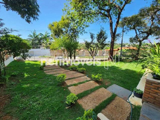 Casa / Sobrado para Venda em Belo Horizonte/MG Bandeirantes Pampulha 4 Quartos