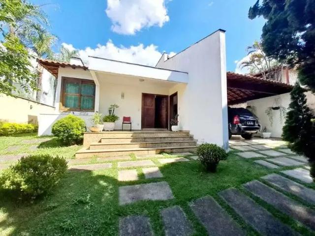 Casa / Sobrado para Venda em Belo Horizonte/MG Bandeirantes 5 Quartos