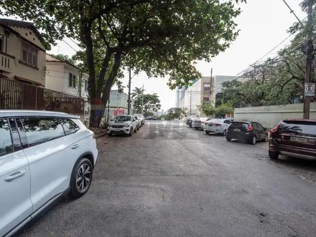 Casa / Sobrado para Venda em Belo Horizonte/MG Barro Preto 3 Quartos