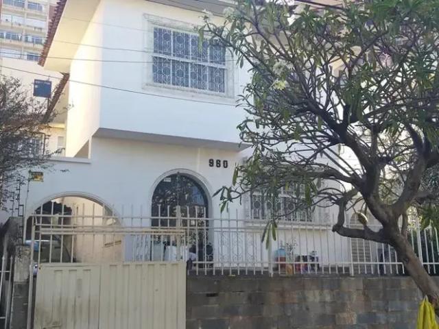 Casa / Sobrado para Venda em Belo Horizonte/MG Barro Preto 4 Quartos