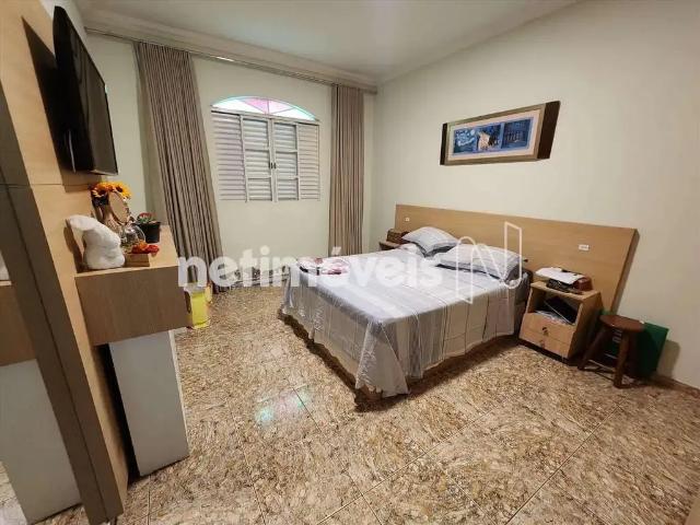 Casa / Sobrado para Venda em Belo Horizonte/MG Belmonte 5 Quartos