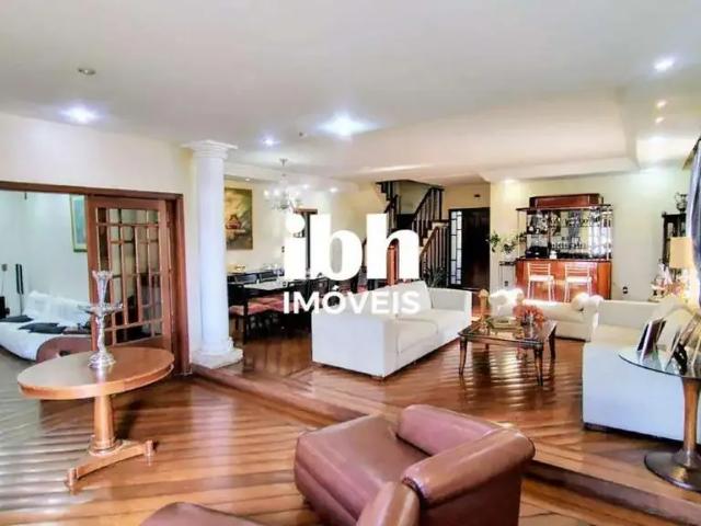 Casa / Sobrado para Venda em Belo Horizonte/MG Belvedere 4 Quartos