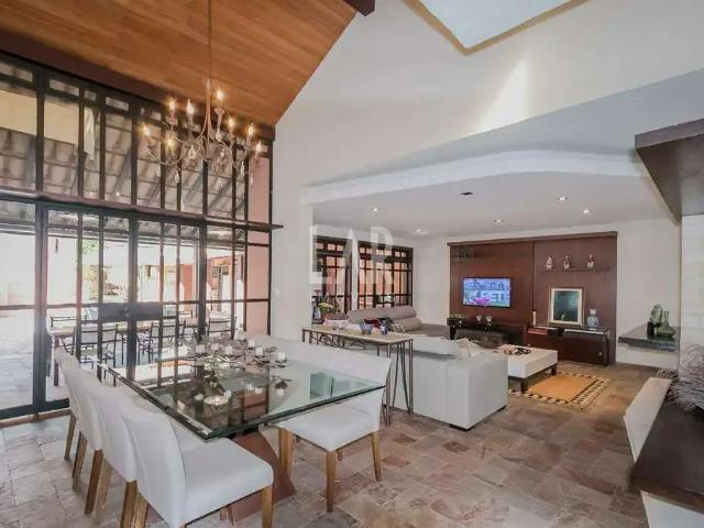 Casa / Sobrado para Venda em Belo Horizonte/MG Belvedere 4 Quartos