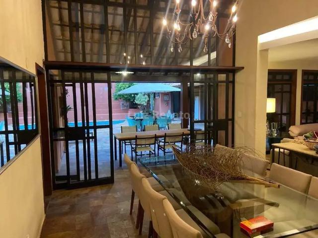Casa / Sobrado para Venda em Belo Horizonte/MG Belvedere 4 Quartos