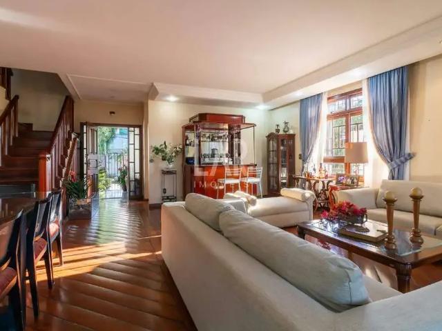 Casa / Sobrado para Venda em Belo Horizonte/MG Belvedere 4 Quartos