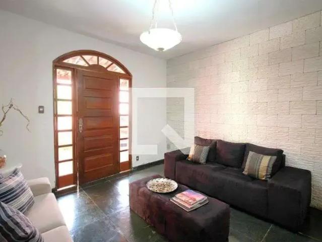 Casa / Sobrado para Venda em Belo Horizonte/MG Betânia 4 Quartos