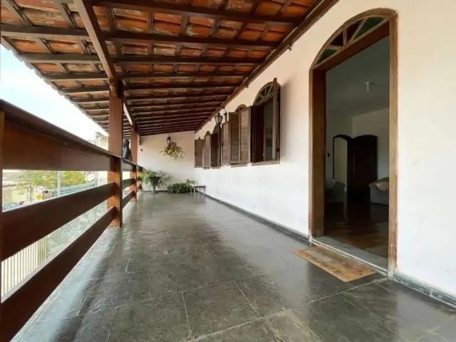 Casa / Sobrado para Venda em Belo Horizonte/MG Cachoeirinha 4 Quartos