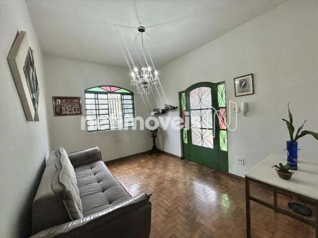 Casa / Sobrado para Venda em Belo Horizonte/MG Cachoeirinha 3 Quartos