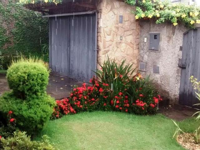 Casa / Sobrado para Venda em Belo Horizonte/MG Caiçaras 4 Quartos
