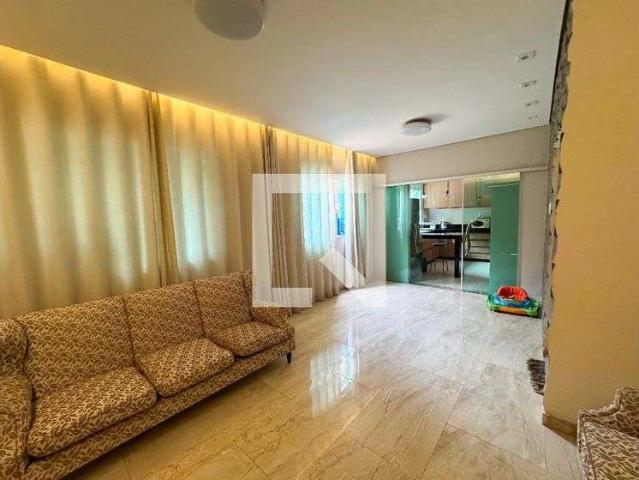 Casa / Sobrado para Venda em Belo Horizonte/MG Califórnia 3 Quartos