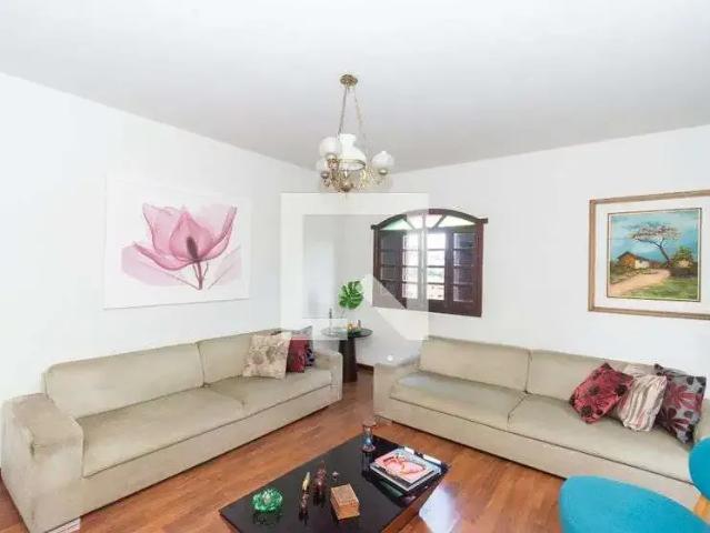 Casa / Sobrado para Venda em Belo Horizonte/MG Califórnia 4 Quartos