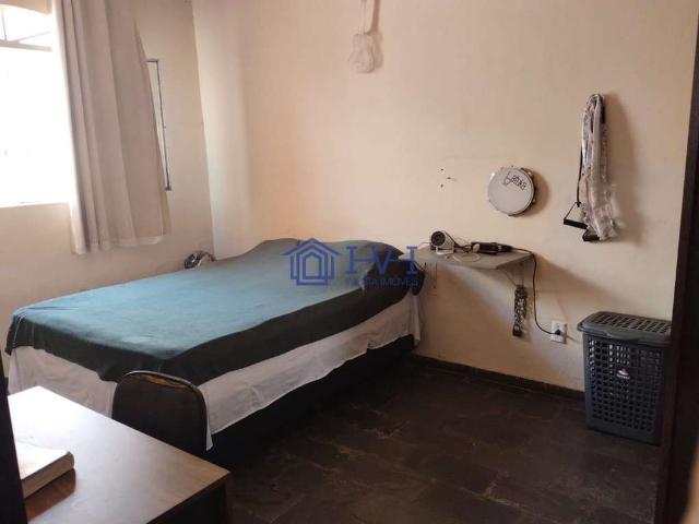 Casa / Sobrado para Venda em Belo Horizonte/MG Califórnia 4 Quartos