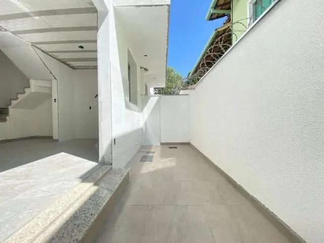Casa / Sobrado para Venda em Belo Horizonte/MG Candelária 3 Quartos