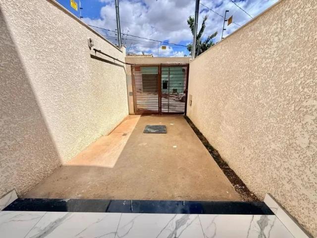 Casa / Sobrado para Venda em Belo Horizonte/MG Candelária 2 Quartos