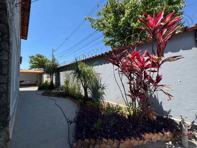 Casa / Sobrado para Venda em Belo Horizonte/MG Candelária 4 Quartos