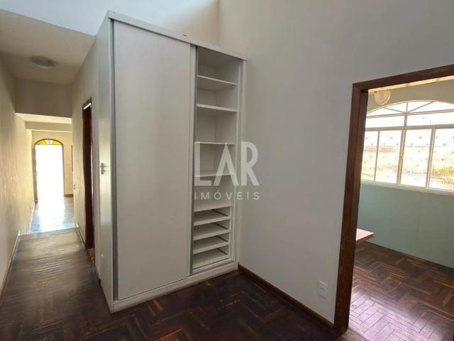 Casa / Sobrado para Venda em Belo Horizonte/MG Castelo 3 Quartos