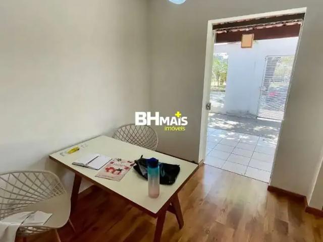 Casa / Sobrado para Venda em Belo Horizonte/MG Castelo 2 Quartos